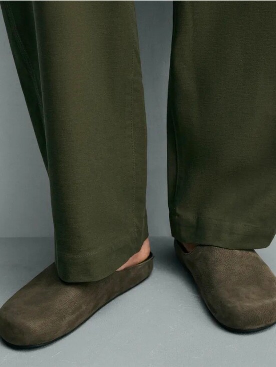 Zara Other - Zara Men's Leather Clogs in Green / Olive Brown Size 9 Us / 42 Eur